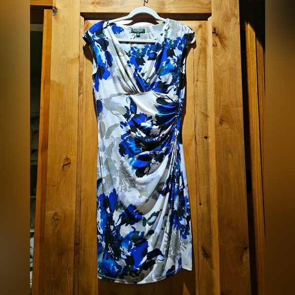 Ralph Lauren | Flower Patterns Tight Sleeveless V-Neck Size 10 - Picture 1 of 3